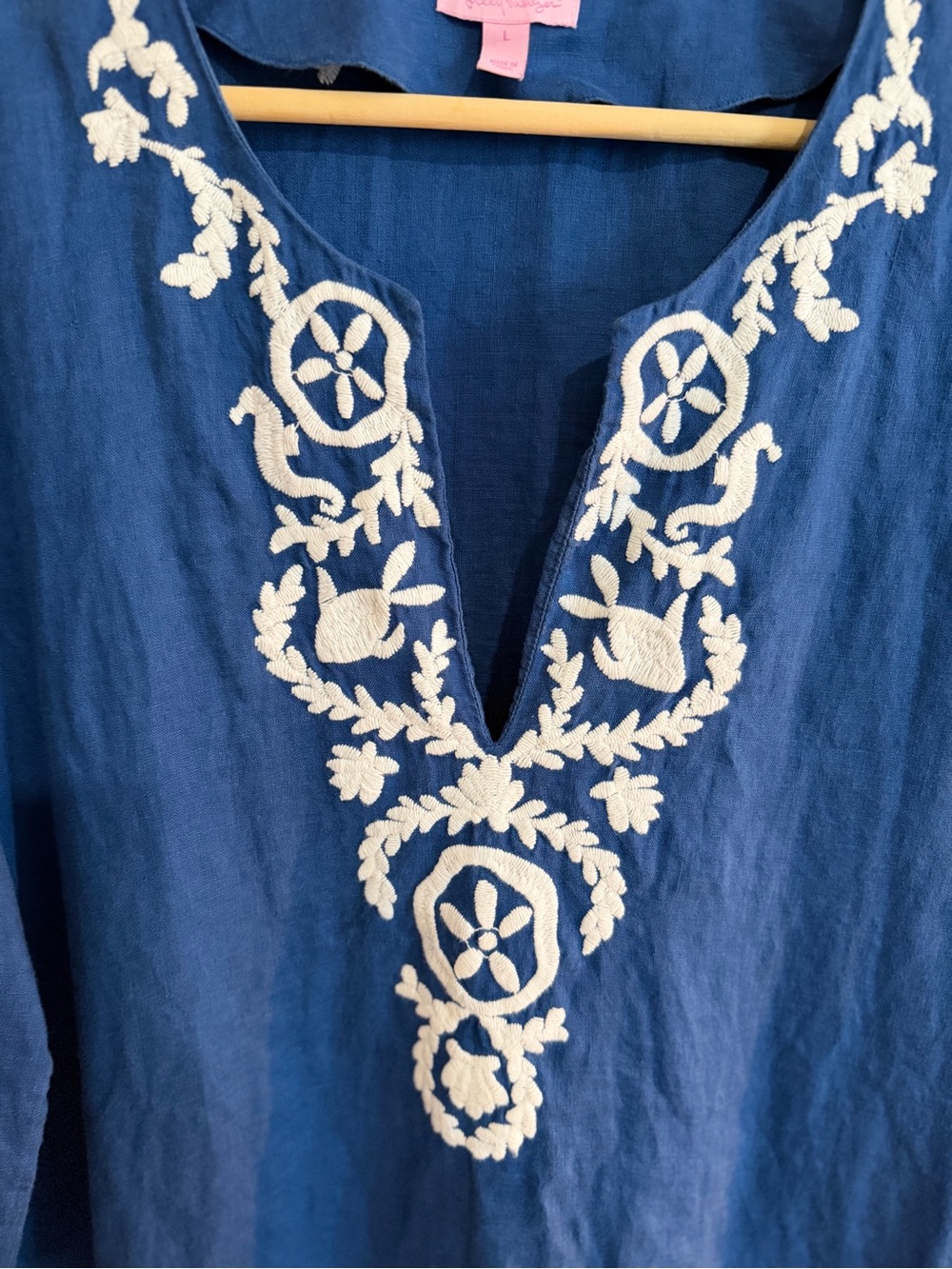 Lilly Pulitzer Amelia Island Linen Navy Tunic with White Embroidery - Picture 3 of 4